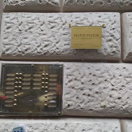 Beatus Viator Konukevi Roma